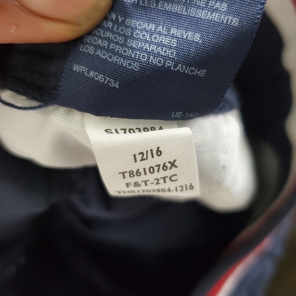 TOMMY HILFIGER SHORTS BOYS SIZE LARGE 16/18 - Picture 14 of 14